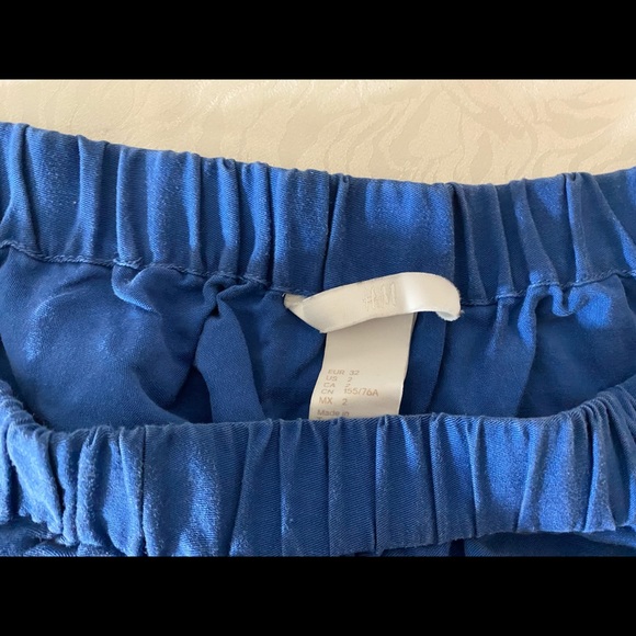 H&M Off-The-Shoulder Top - Picture 5 of 7